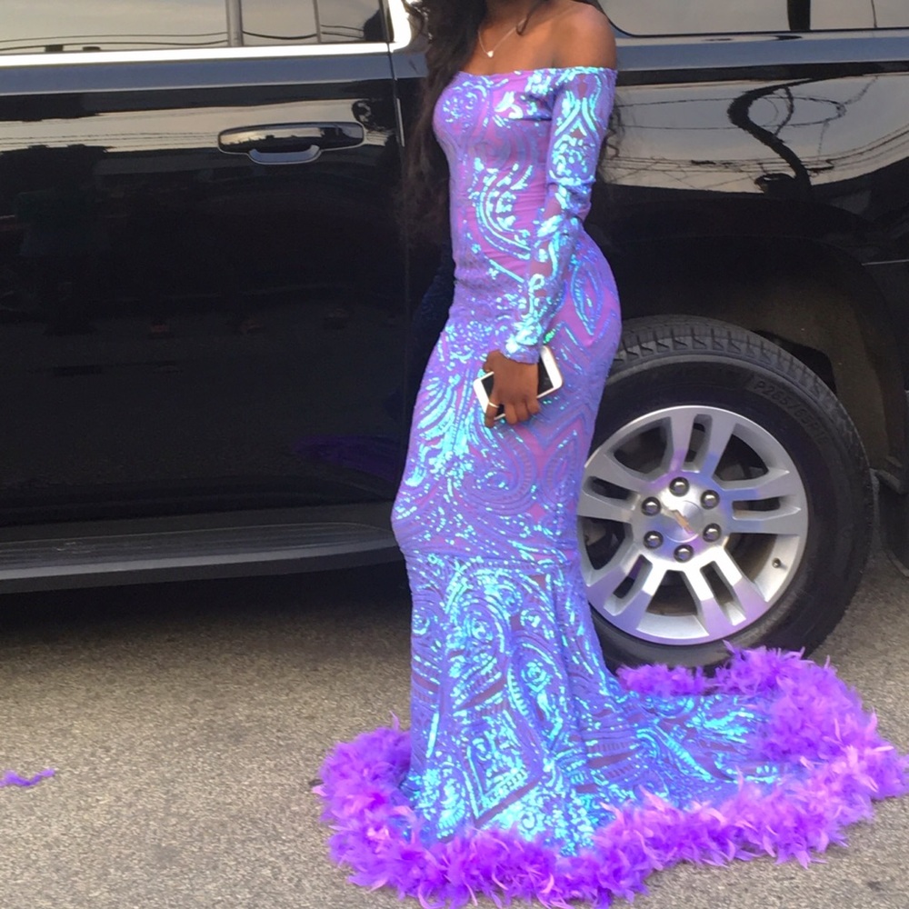Custom made prom dress💜